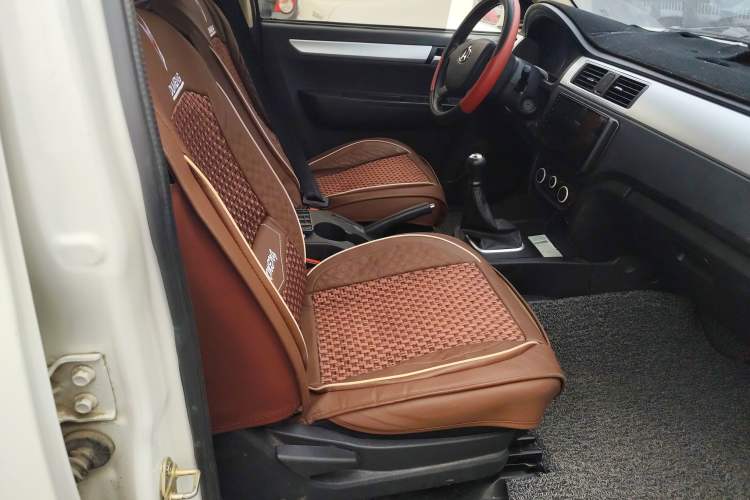 Used CHANGAN KAICHENG Shenqi F30 2019 1.5L Comfort Edition China VI Dual-Cab Short-Wheelbase DAM15KL Right Front Seat