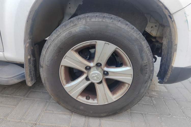 Used CHANGAN KAICHENG Shenqi F30 2020 1.5L Elite Edition China VI Standard Double-Cab Short Wheelbase DAM15KL Right Front Wheel Hub