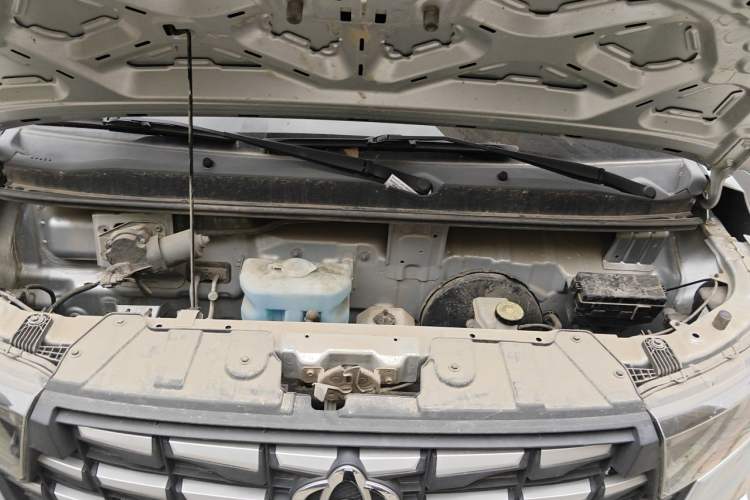 Used CHANGAN KAICHENG Shenqi PLUS 2022 1.8L Standard Vehicle Luxury Version Double Cab – 4J18V Engine Bay