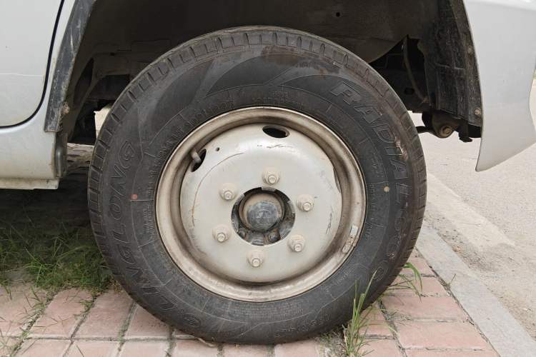 Used CHANGAN KAICHENG Shenqi PLUS 2022 1.8L Standard Vehicle Luxury Version Double Cab – 4J18V Right Front Wheel Hub