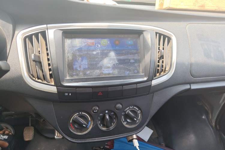 Used CHANGAN KAICHENG Shenqi T20 2016 1.5L Gasoline Cargo Van Double Cab Rear Dual Tires DAM15R Audio And AC Panel