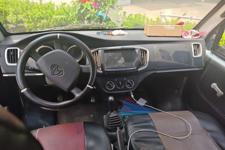 Used CHANGAN KAICHENG Shenqi T20 2016 1.5L Gasoline Cargo Van Double Cab Rear Dual Tires DAM15R Center Console