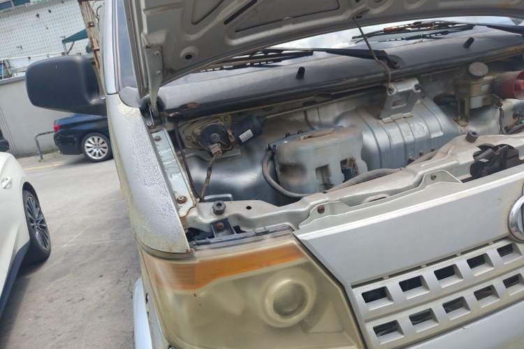 Used CHANGAN KAICHENG Shenqi T20 2016 1.5L Gasoline Cargo Van Double Cab Rear Dual Tires DAM15R Engine Bay Right