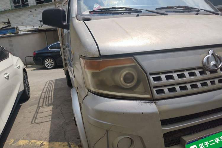 Used CHANGAN KAICHENG Shenqi T20 2016 1.5L Gasoline Cargo Van Double Cab Rear Dual Tires DAM15R Right Front Headlight