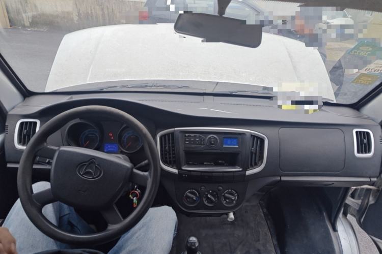 Used CHANGAN KAICHENG Shenqi T20 2018 1.5L Standard Single-Cab Cargo Truck DAM15R Center Console