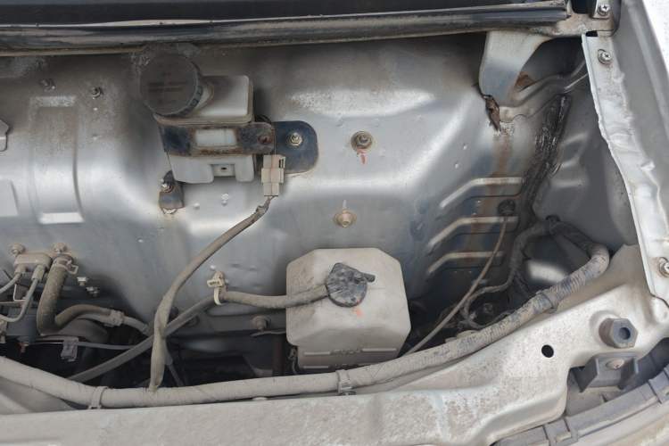 Used CHANGAN KAICHENG Shenqi T20 2018 1.5L Standard Single-Cab Cargo Truck DAM15R Engine Bay Left