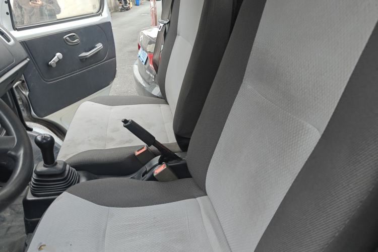 Used CHANGAN KAICHENG Shenqi T20 2018 1.5L Standard Single-Cab Cargo Truck DAM15R Left Rear Seat