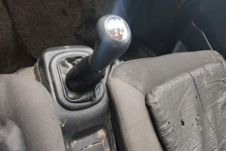 Used CHANGAN KAICHENG Shenqi T20 2021 1.5L Luxury Double-Cab DAM15KR Gear Lever