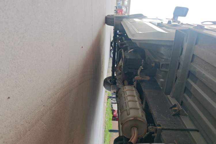Used CHANGAN KAICHENG Shenqi T30 2021 1.6L Luxury Model Double Cab 3.01-meter Standard Vehicle DAM16KR Chassis Rear Left