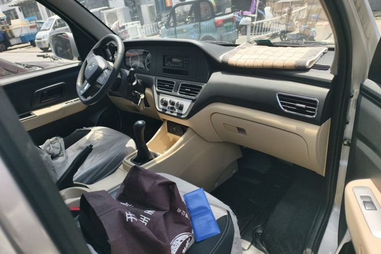 Used CHANGAN KAICHENG Shenqi T30 2021 1.6L Luxury Double-Cab 3.01-meter Steel-Plate Cargo Van DAM16KR Driver Seat