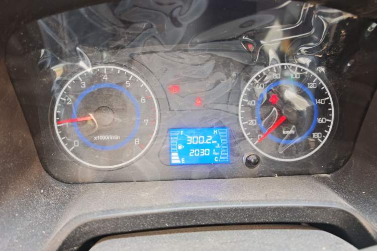 Used CHANGAN KAICHENG Shenqi T30 2021 1.6L Luxury Model Double Cab 3.01-meter Standard Vehicle DAM16KR Instrument Cluster