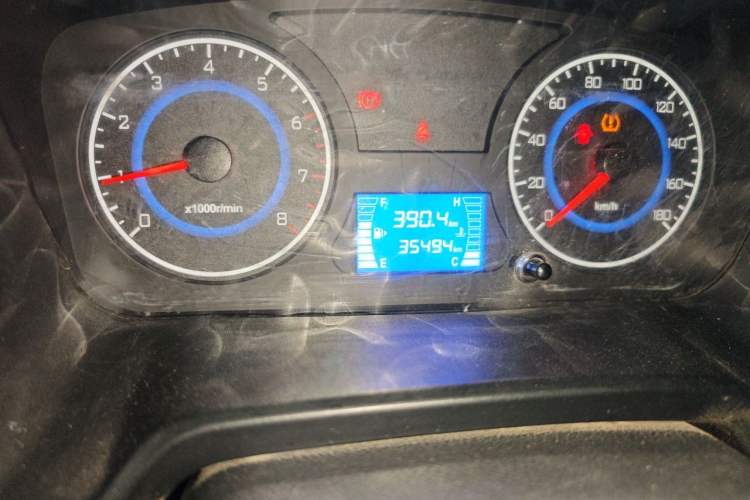 Used CHANGAN KAICHENG Shenqi T30 2021 1.6L Luxury Model Double Cab 3.01-meter Standard Vehicle DAM16KR Odometer Close Up