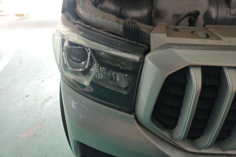 Used CHANGAN KAICHENG Shenqi T30 2021 1.6L Luxury Model Double Cab 3.01-meter Standard Vehicle DAM16KR Right Front Headlight