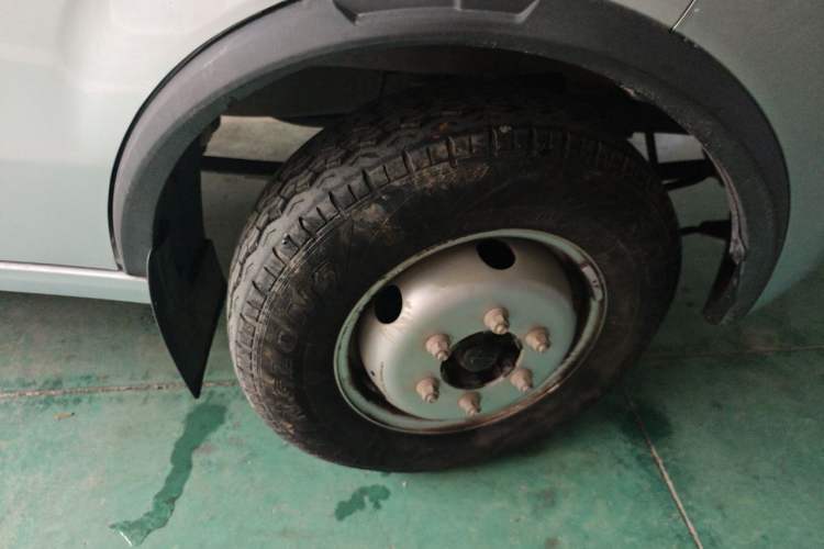 Used CHANGAN KAICHENG Shenqi T30 2021 1.6L Luxury Model Double Cab 3.01-meter Standard Vehicle DAM16KR Right Front Wheel Hub