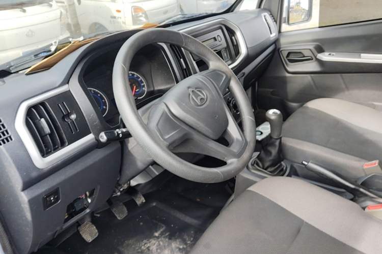 Used CHANGAN KAICHENG Shenqi T30 2021 1.6L Comfort Single-Row 3.6m Standard Vehicle DAM16KR Steering Wheel