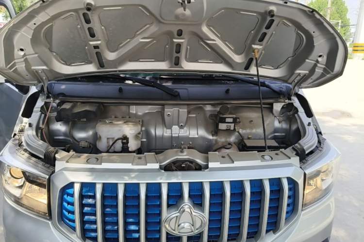 Used CHANGAN KAICHENG Shenqi T30EV 2023 Van Model Luxury Version Steel-Plate Body Engine Bay