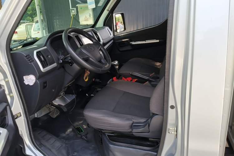 Used CHANGAN KAICHENG Shenqi T30EV 2023 Van Model Luxury Version Steel-Plate Body Left Front Seat