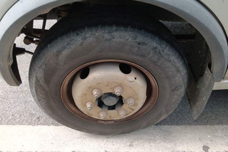 Used CHANGAN KAICHENG Shenqi T30EV 2023 Cargo Truck Comfort Model Left Front Wheel Hub