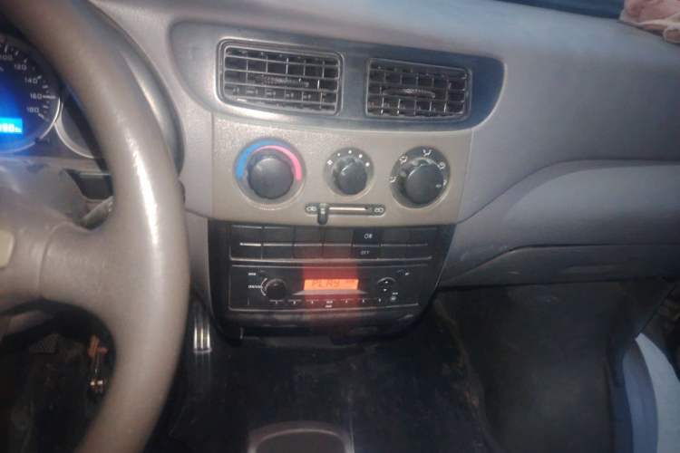 Used CHANGAN KAICHENG Star 2 2009 1.0L-SC6399E Base Version Audio And AC Panel