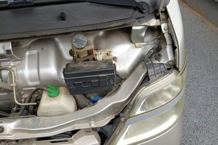 Used CHANGAN KAICHENG Star 2 2009 1.0L-SC6399E Base Version Engine Bay Left