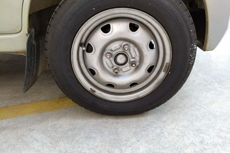 Used CHANGAN KAICHENG Star 2 2012 1.0L Base Version JL466Q9 Right Front Wheel Hub