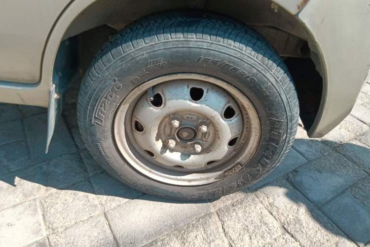 Used CHANGAN KAICHENG Star 2 2012 1.0L Base Version JL466Q9 Right Front Wheel Hub
