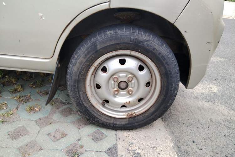 Used CHANGAN KAICHENG Star 2 2012 1.0L Base Version JL466Q9 Right Front Wheel Hub