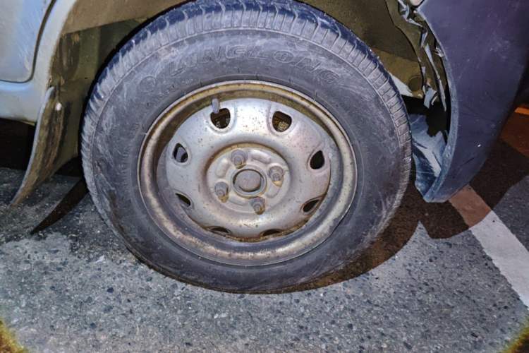 Used CHANGAN KAICHENG Star 2 2012 1.0L Base Version JL466Q9 Right Front Wheel Hub