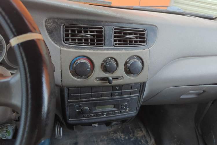 Used CHANGAN KAICHENG Star 2 2012 1.0L Value Edition JL465QH Audio And AC Panel
