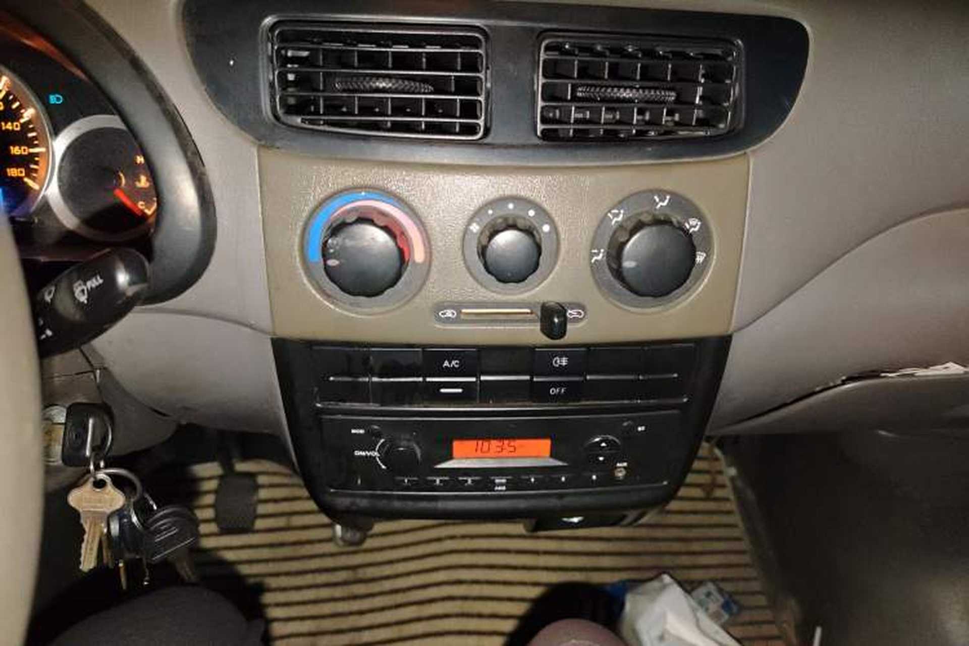 Used CHANGAN KAICHENG Star 2 2012 1.0L Value Edition JL465QH Audio And AC Panel
