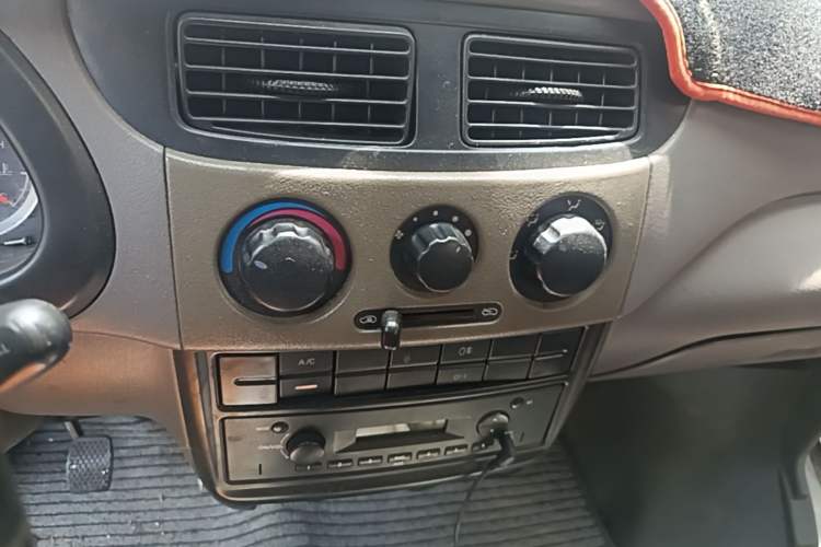 Used CHANGAN KAICHENG Star 2 2012 1.0L Value Edition JL465QH Audio And AC Panel