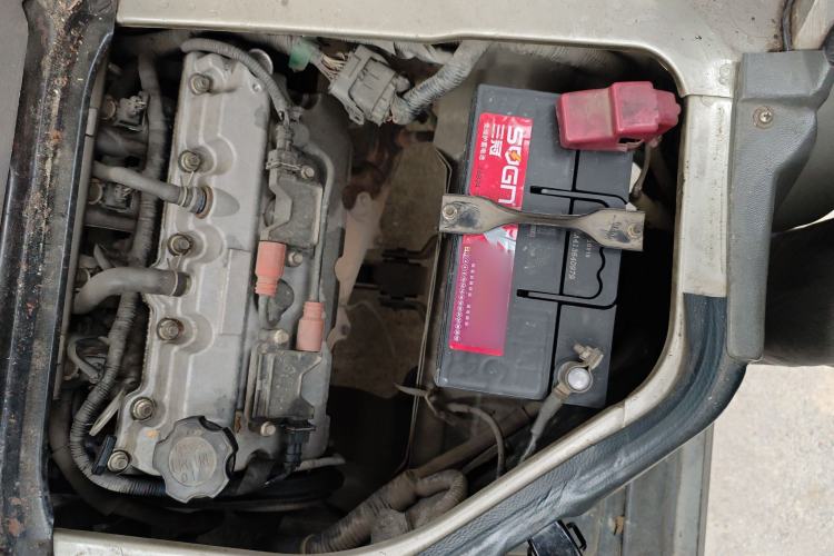 Used CHANGAN KAICHENG Star 2 2012 1.0L Value Edition JL465QH Engine Bay Left