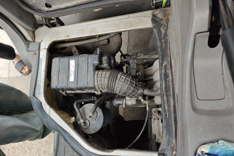 Used CHANGAN KAICHENG Star 2 2012 1.0L Value Edition JL465QH Engine Bay Right