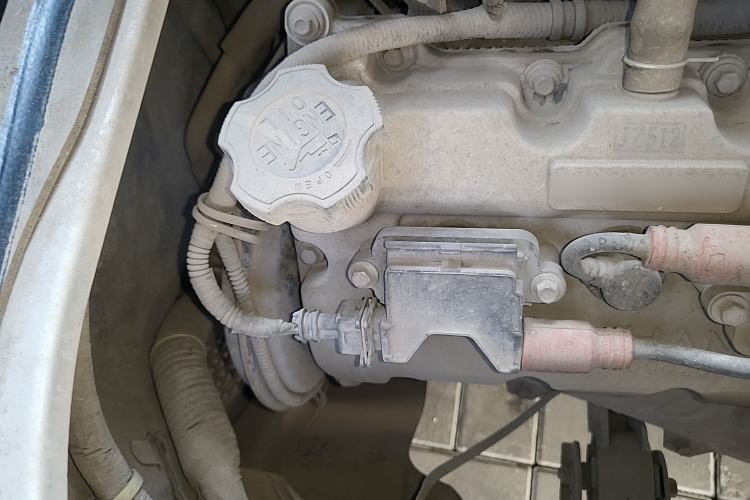 Used CHANGAN KAICHENG Star 2 2012 1.0L Base Version JL466Q9 Engine Bay Right