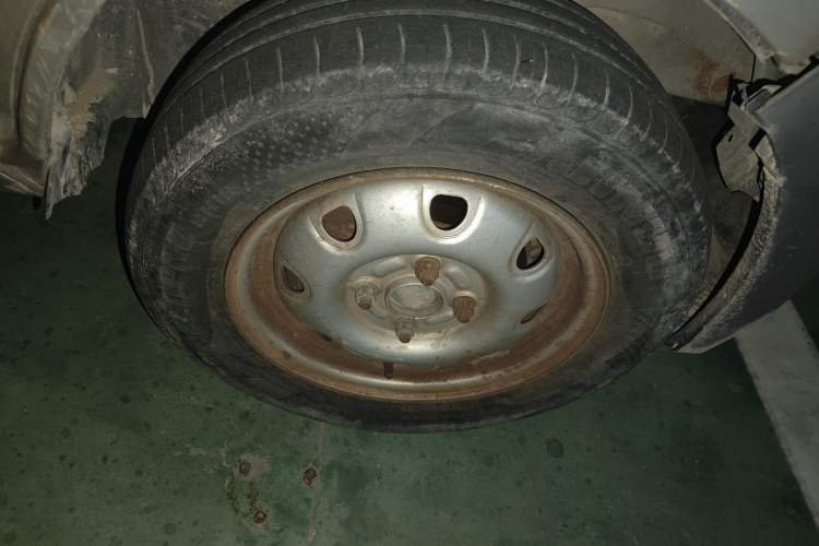 Used CHANGAN KAICHENG Star 2 2012 1.0L Base Version JL466Q9 Right Front Wheel Hub