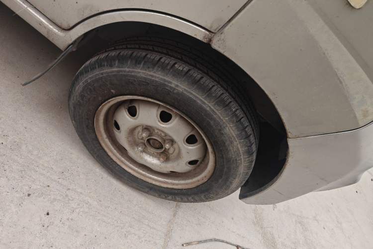 Used CHANGAN KAICHENG Star 2 2012 1.0L Base Version JL466Q9 Right Front Wheel Hub