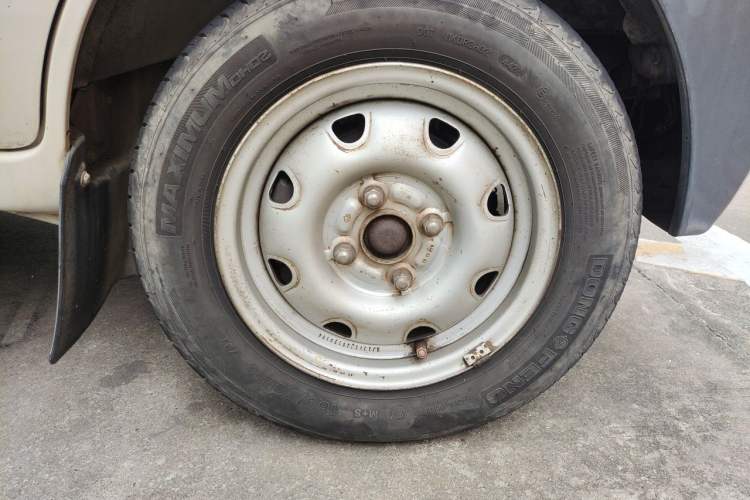 Used CHANGAN KAICHENG Star 2 2012 1.0L Base Version JL466Q9 Right Front Wheel Hub