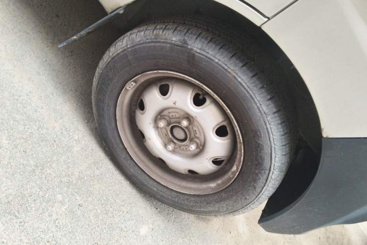 Used CHANGAN KAICHENG Star 2 2012 1.0L Base Version JL466Q9 Right Front Wheel Hub