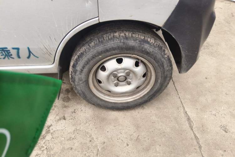 Used CHANGAN KAICHENG Star 2 2012 1.0L Base Version JL466Q9 Right Front Wheel Hub