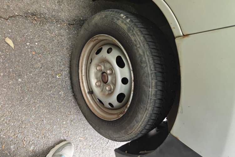 Used CHANGAN KAICHENG Star 2 2012 1.0L Base Version JL466Q9 Right Front Wheel Hub