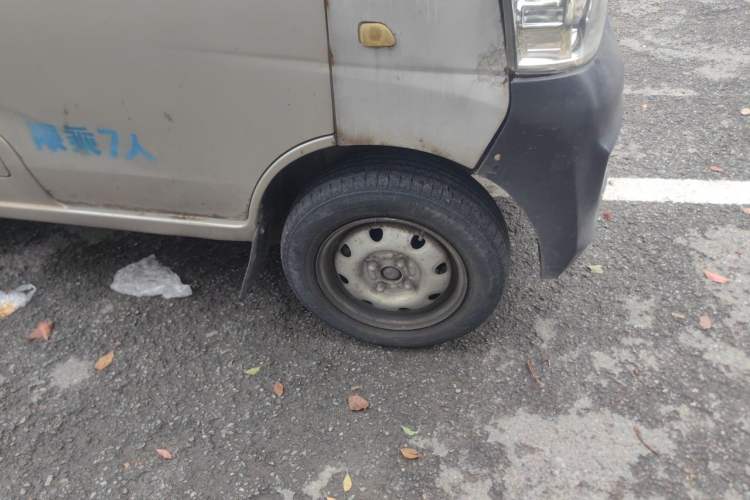 Used CHANGAN KAICHENG Star 2 2012 1.0L Base Version JL466Q9 Right Front Wheel Hub