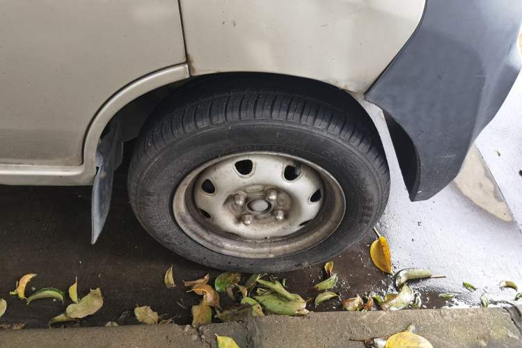 Used CHANGAN KAICHENG Star 2 2012 1.0L Base Version JL466Q9 Right Front Wheel Hub