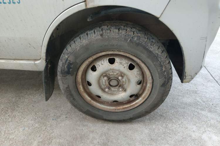 Used CHANGAN KAICHENG Star 2 2012 1.0L Base Version JL466Q9 Right Front Wheel Hub