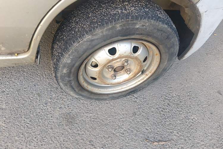 Used CHANGAN KAICHENG Star 2 2012 1.0L Base Version JL466Q9 Right Front Wheel Hub