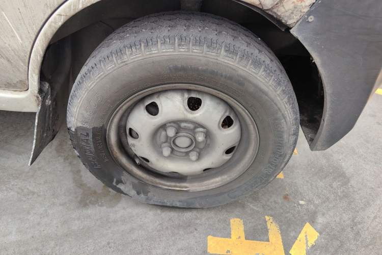 Used CHANGAN KAICHENG Star 2 2012 1.0L Base Version JL466Q9 Right Front Wheel Hub