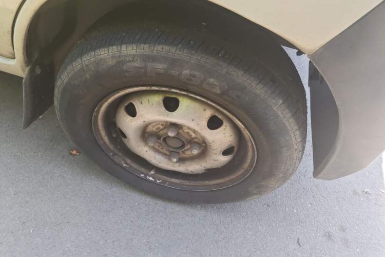 Used CHANGAN KAICHENG Star 2 2012 1.0L Base Version JL466Q9 Right Front Wheel Hub