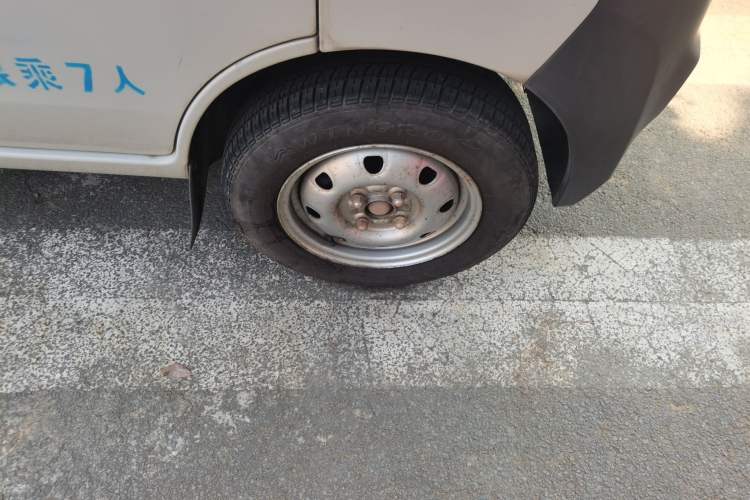 Used CHANGAN KAICHENG Star 2 2012 1.0L Base Version JL466Q9 Right Front Wheel Hub