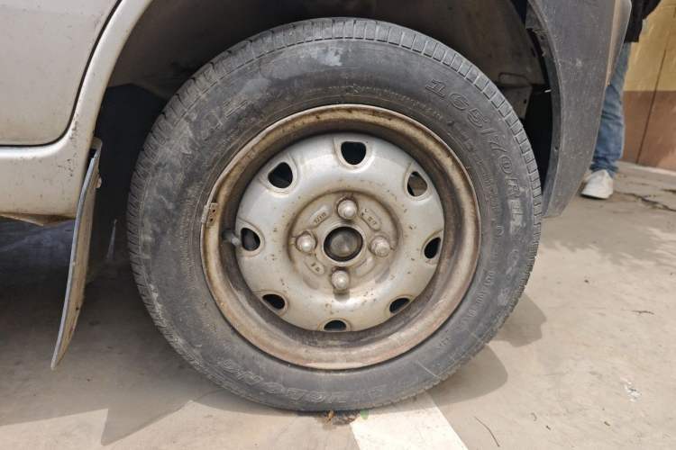 Used CHANGAN KAICHENG Star 2 2012 1.0L Base Version JL466Q9 Right Front Wheel Hub