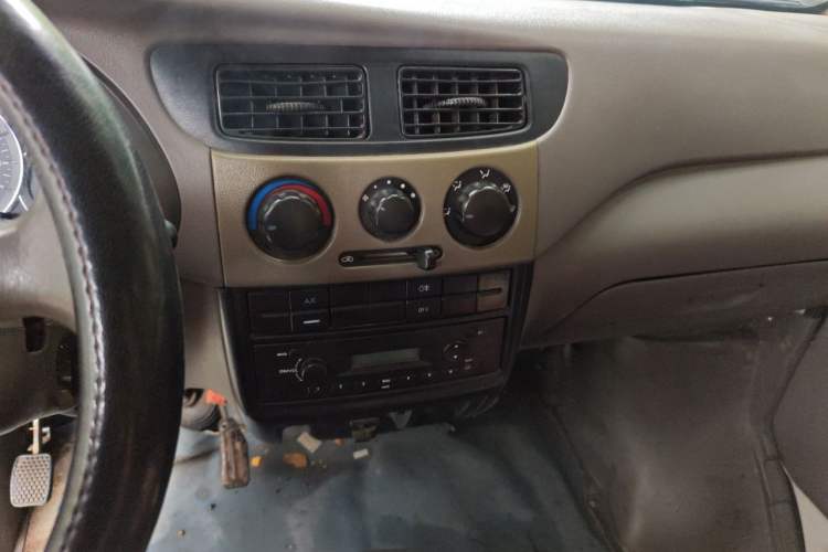 Used CHANGAN KAICHENG Star 2 2012 1.0L Value Edition JL465QH Audio And AC Panel