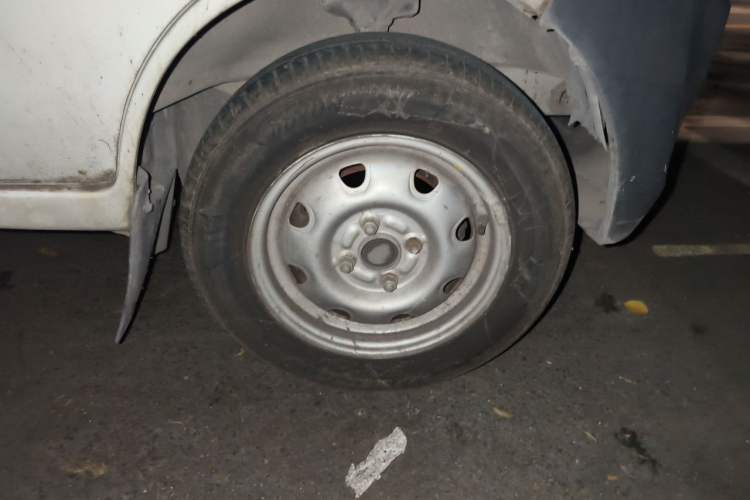 Used CHANGAN KAICHENG Star 2 2012 1.0L Base Version JL466Q9 Right Front Wheel Hub